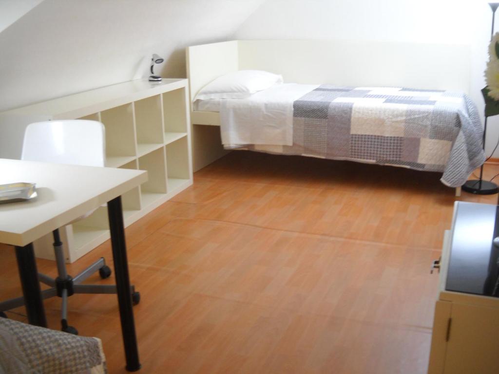 Nicolai OZ room 6